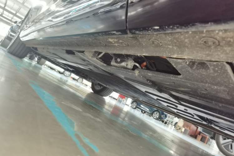 Used Wey Gaoshan 2025 Four-Wheel Drive Alpine 9 Left Side Sill