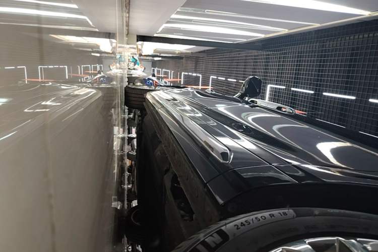 Used Wey Gaoshan 2025 Four-Wheel Drive Alpine 8 Left Side Sill