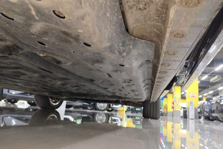 Used Wey Gaoshan 2025 Four-Wheel Drive Alpine 8 Left Side Sill