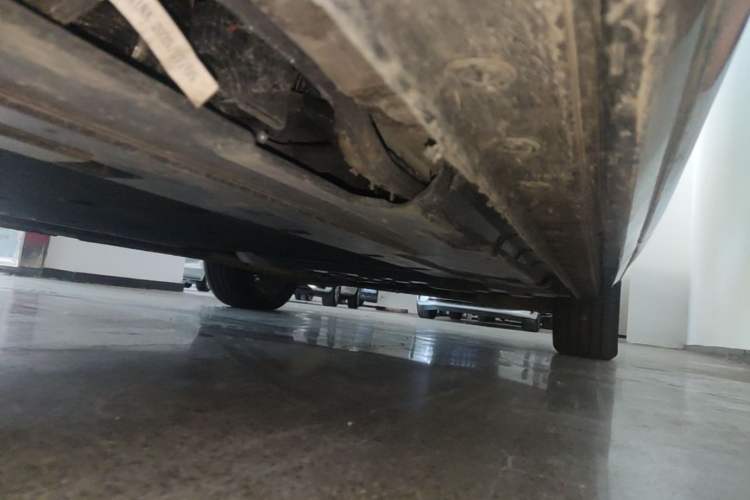 Used Wey Gaoshan 2025 Model Four-Wheel Drive Gao Shan 7 Left Side Sill