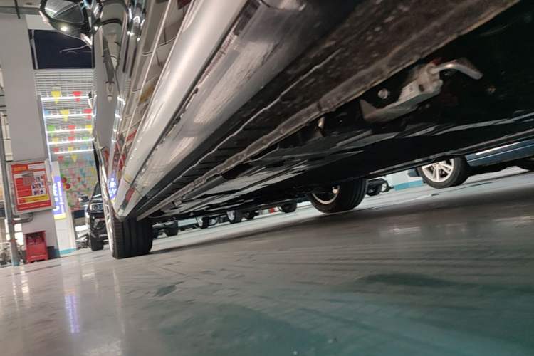 Used Wey Gaoshan 2025 Four-Wheel Drive Alpine 8 Left Side Sill