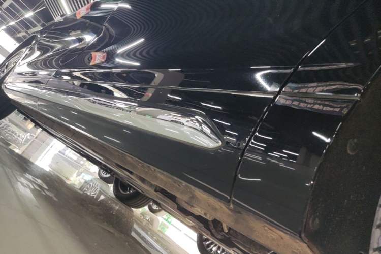 Used Wey Gaoshan 2025 Four-Wheel Drive Alpine 8 Left Side Sill