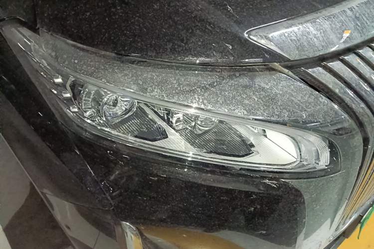 Used Wey Gaoshan 2025 Four-Wheel Drive Alpine 8 Right Front Headlight