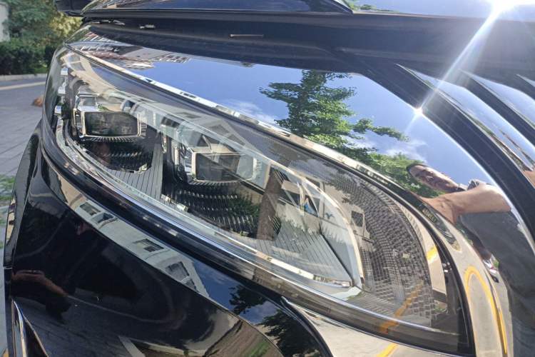 Used Wey Gaoshan 2025 Four-Wheel Drive Alpine 8 Right Front Headlight