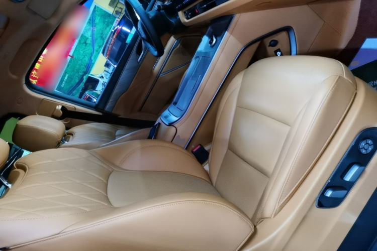 Used Wey Gaoshan 2025 Four-Wheel Drive Alpine 8 Right Front Seat