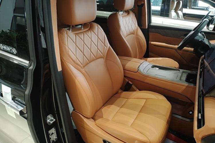 Used Wey Gaoshan 2025 Four-Wheel Drive Alpine 8 Right Front Seat