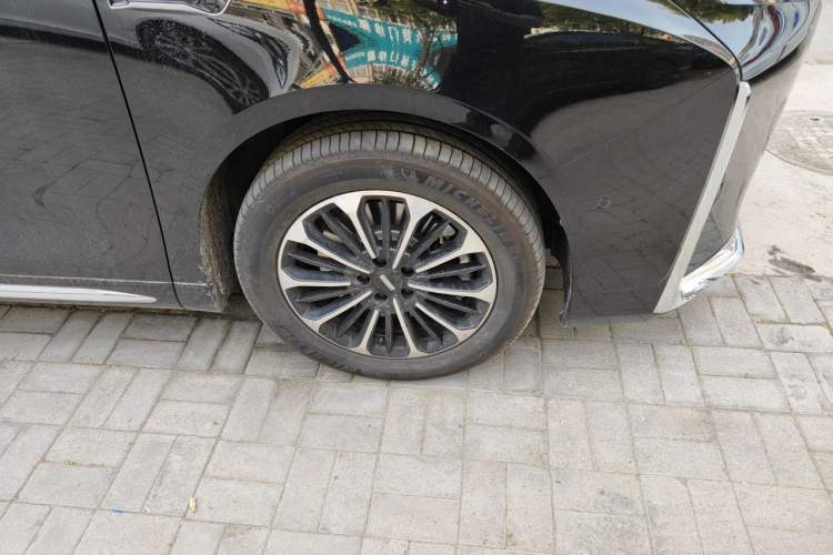 Used Wey Gaoshan 2025 Model Four-Wheel Drive Gao Shan 7 Right Front Wheel Hub