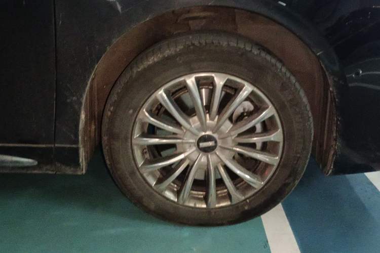 Used Wey Gaoshan 2025 Four-Wheel Drive Alpine 8 Right Front Wheel Hub