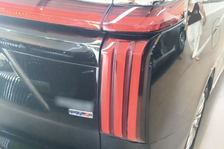 Used Wey Gaoshan 2025 Four-Wheel Drive Alpine 8 Right Rear Taillight