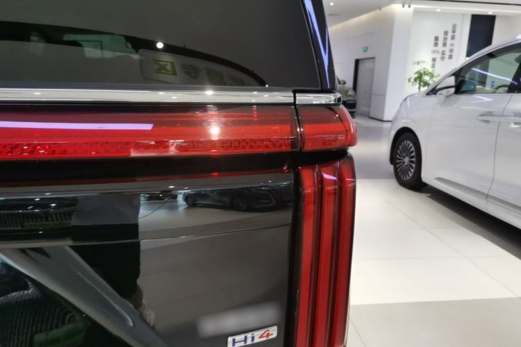 Used Wey Gaoshan 2025 Four-Wheel Drive Alpine 8 Right Rear Taillight