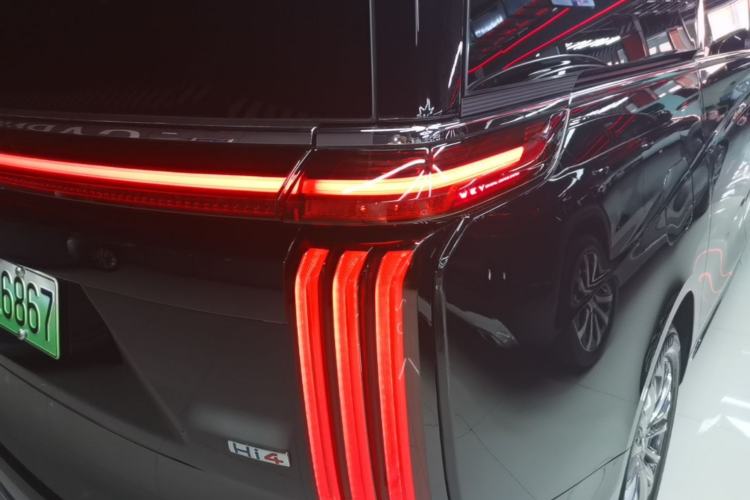 Used Wey Gaoshan 2025 Four-Wheel Drive Alpine 8 Right Rear Taillight