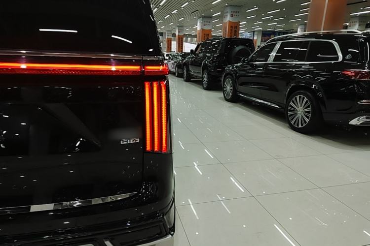Used Wey Gaoshan 2025 Four-Wheel Drive Alpine 8 Right Rear Taillight