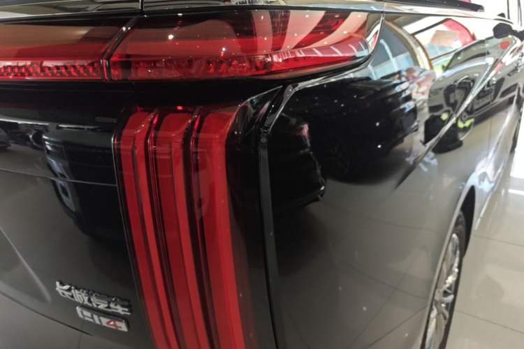 Used Wey Gaoshan 2025 Four-Wheel Drive Alpine 9 Right Rear Taillight