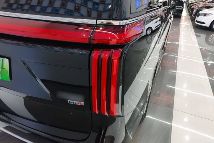 Used Wey Gaoshan 2025 Four-Wheel Drive Alpine 8 Right Rear Taillight