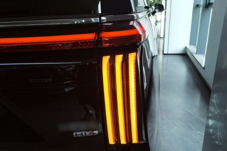 Used Wey Gaoshan 2025 Four-Wheel Drive Alpine 8 Right Rear Taillight