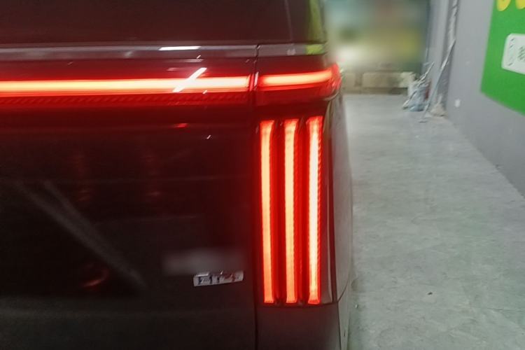 Used Wey Gaoshan 2025 Four-Wheel Drive Alpine 8 Right Rear Taillight