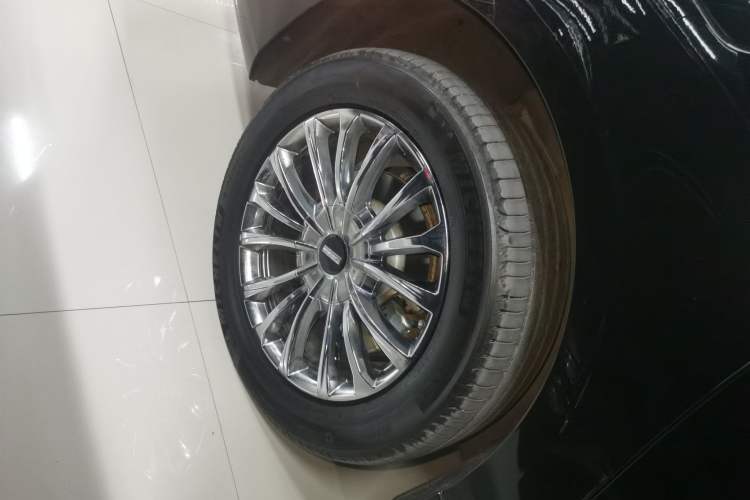 Used Wey Gaoshan 2025 Four-Wheel Drive Alpine 8 Right Rear Wheel Hub