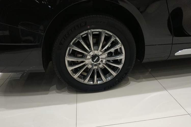 Used Wey Gaoshan 2025 Four-Wheel Drive Alpine 9 Right Rear Wheel Hub
