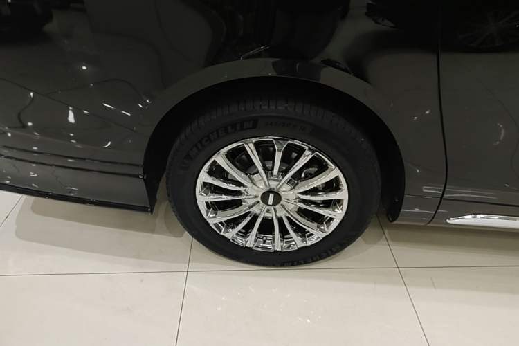 Used Wey Gaoshan 2025 Four-Wheel Drive Alpine 8 Right Rear Wheel Hub