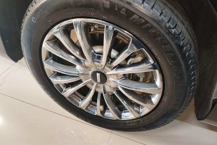 Used Wey Gaoshan 2025 Four-Wheel Drive Alpine 8 Right Rear Wheel Hub