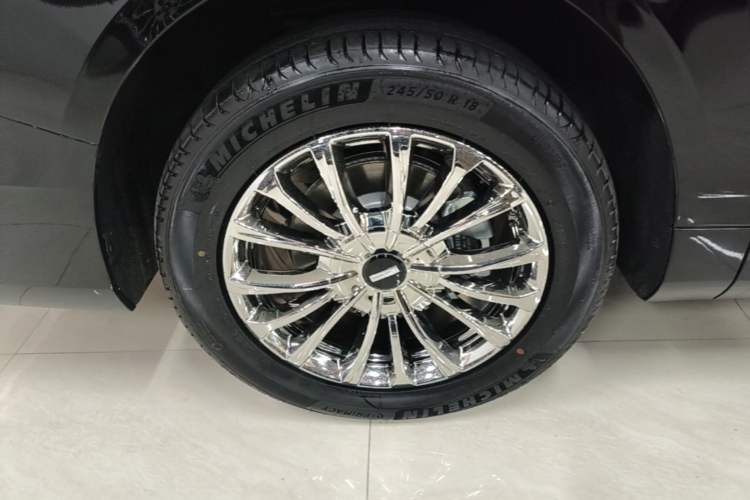 Used Wey Gaoshan 2025 Four-Wheel Drive Alpine 8 Right Rear Wheel Hub