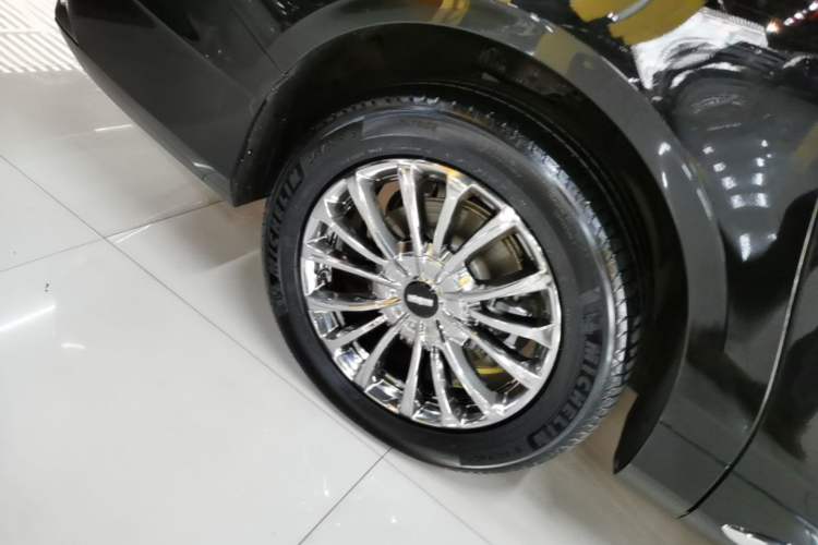 Used Wey Gaoshan 2025 Four-Wheel Drive Alpine 8 Right Rear Wheel Hub