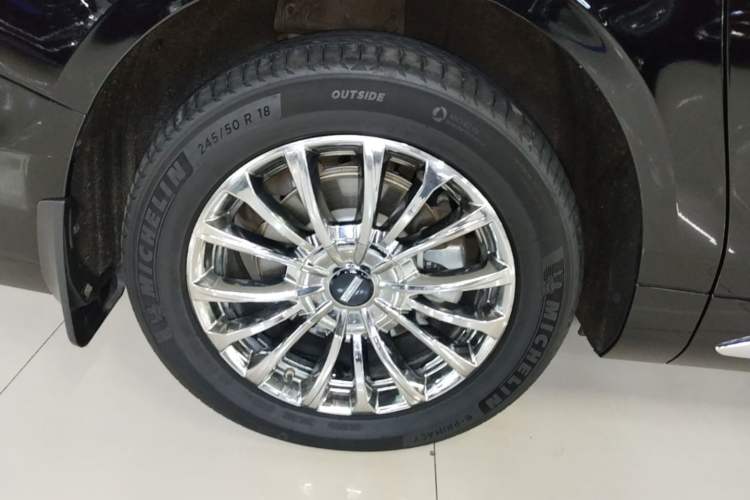 Used Wey Gaoshan 2025 Four-Wheel Drive Alpine 8 Right Rear Wheel Hub
