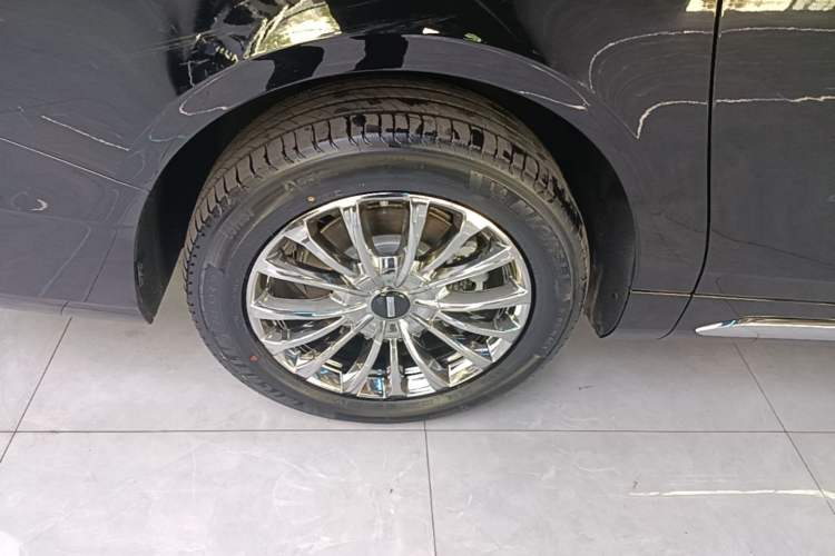 Used Wey Gaoshan 2025 Four-Wheel Drive Alpine 8 Right Rear Wheel Hub