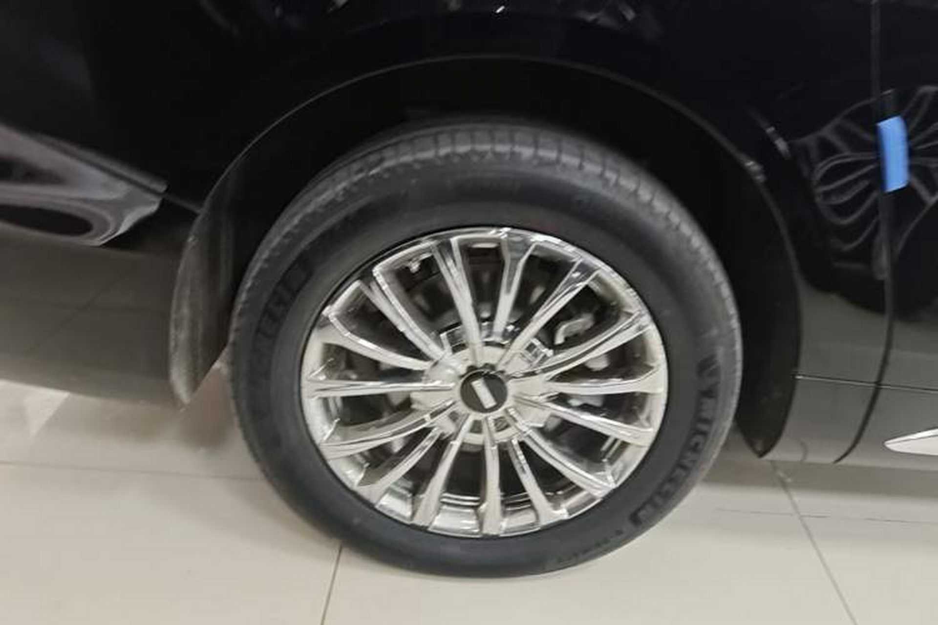 Used Wey Gaoshan 2025 Four-Wheel Drive Alpine 8 Right Rear Wheel Hub