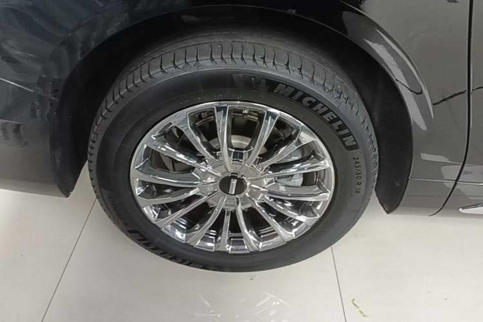 Used Wey Gaoshan 2025 Four-Wheel Drive Alpine 8 Right Rear Wheel Hub