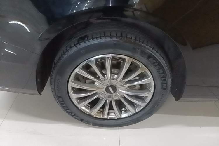 Used Wey Gaoshan 2025 Four-Wheel Drive Alpine 9 Right Rear Wheel Hub