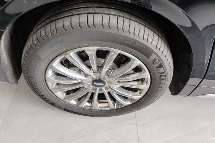 Used Wey Gaoshan 2025 Model Four-Wheel Drive Gao Shan 7 Right Rear Wheel Hub