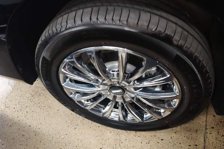 Used Wey Gaoshan 2025 Four-Wheel Drive Alpine 8 Right Rear Wheel Hub