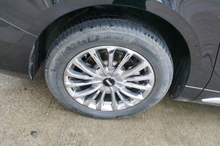 Used Wey Gaoshan 2025 Four-Wheel Drive Alpine 8 Right Rear Wheel Hub