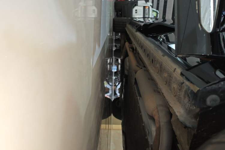 Used Wey Gaoshan 2025 Four-Wheel Drive Alpine 9 Right Side Sill