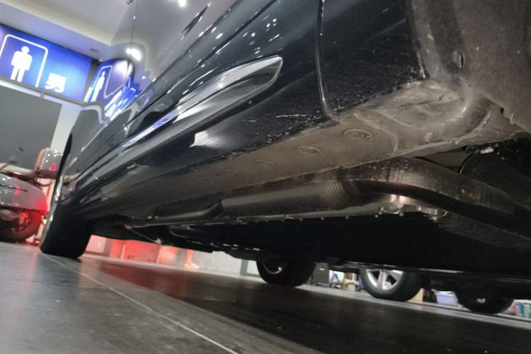 Used Wey Gaoshan 2025 Four-Wheel Drive Alpine 8 Right Side Sill