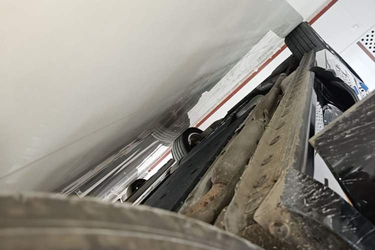Used Wey Gaoshan 2025 Four-Wheel Drive Alpine 8 Right Side Sill