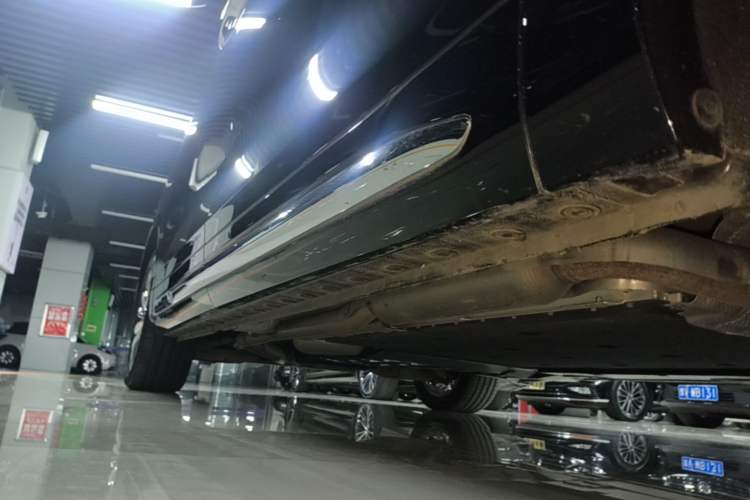 Used Wey Gaoshan 2025 Four-Wheel Drive Alpine 8 Right Side Sill