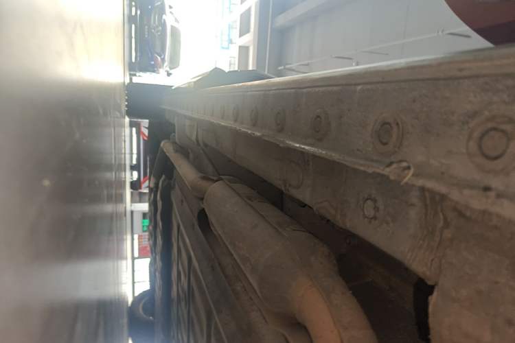 Used Wey Gaoshan 2025 Four-Wheel Drive Alpine 8 Right Side Sill