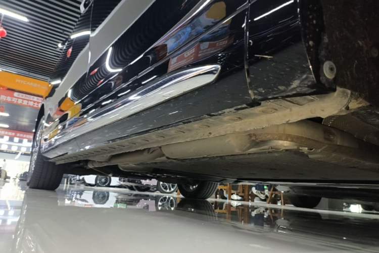 Used Wey Gaoshan 2025 Four-Wheel Drive Alpine 8 Right Side Sill