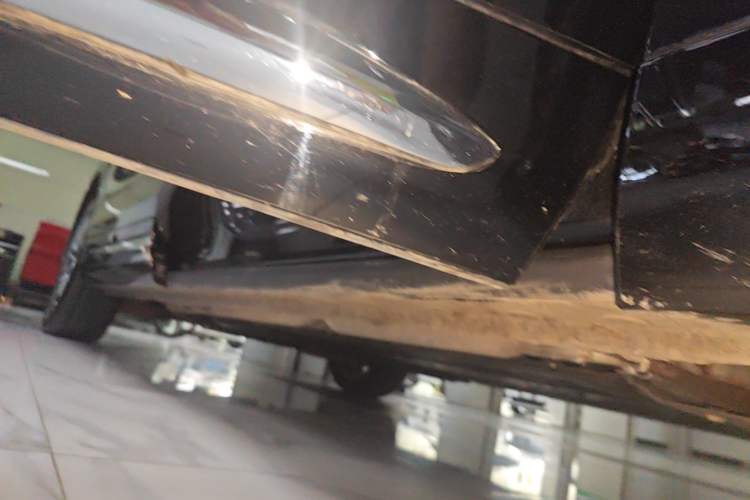 Used Wey Gaoshan 2025 Four-Wheel Drive Alpine 8 Right Side Sill
