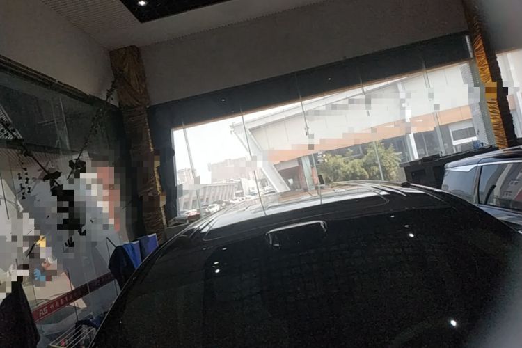 Used Wey Gaoshan 2025 Four-Wheel Drive Alpine 8 Roof
