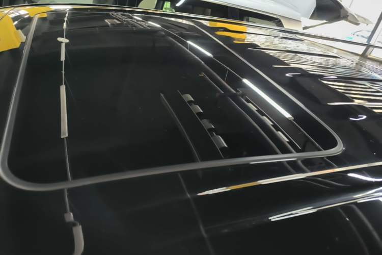 Used Wey Gaoshan 2025 Four-Wheel Drive Alpine 9 Roof
