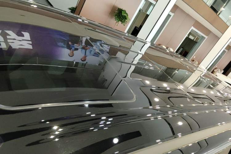 Used Wey Gaoshan 2025 Four-Wheel Drive Alpine 8 Roof