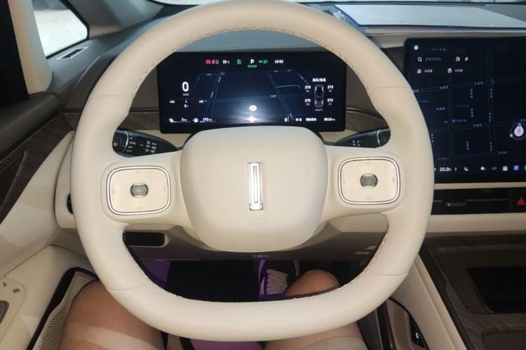 Used Wey Gaoshan 2025 Model Four-Wheel Drive Gao Shan 7 Steering Wheel
