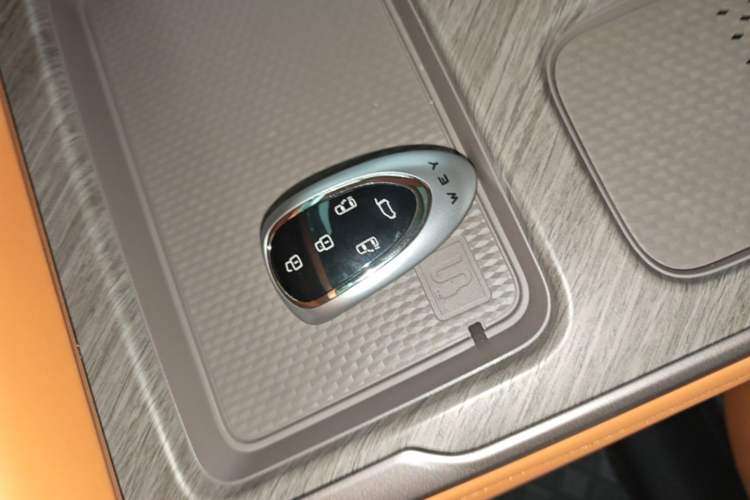 Used Wey Gaoshan 2025 Four-Wheel Drive Alpine 9 Vehicle Key