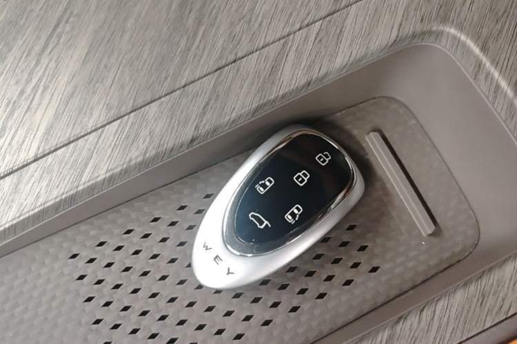 Used Wey Gaoshan 2025 Four-Wheel Drive Alpine 8 Vehicle Key