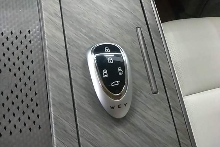 Used Wey Gaoshan 2025 Four-Wheel Drive Alpine 8 Vehicle Key