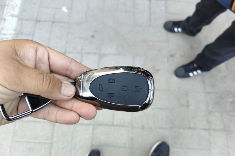 Used Wey Gaoshan 2025 Four-Wheel Drive Alpine 9 Vehicle Key