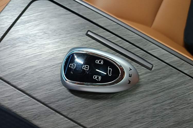 Used Wey Gaoshan 2025 Four-Wheel Drive Alpine 8 Vehicle Key